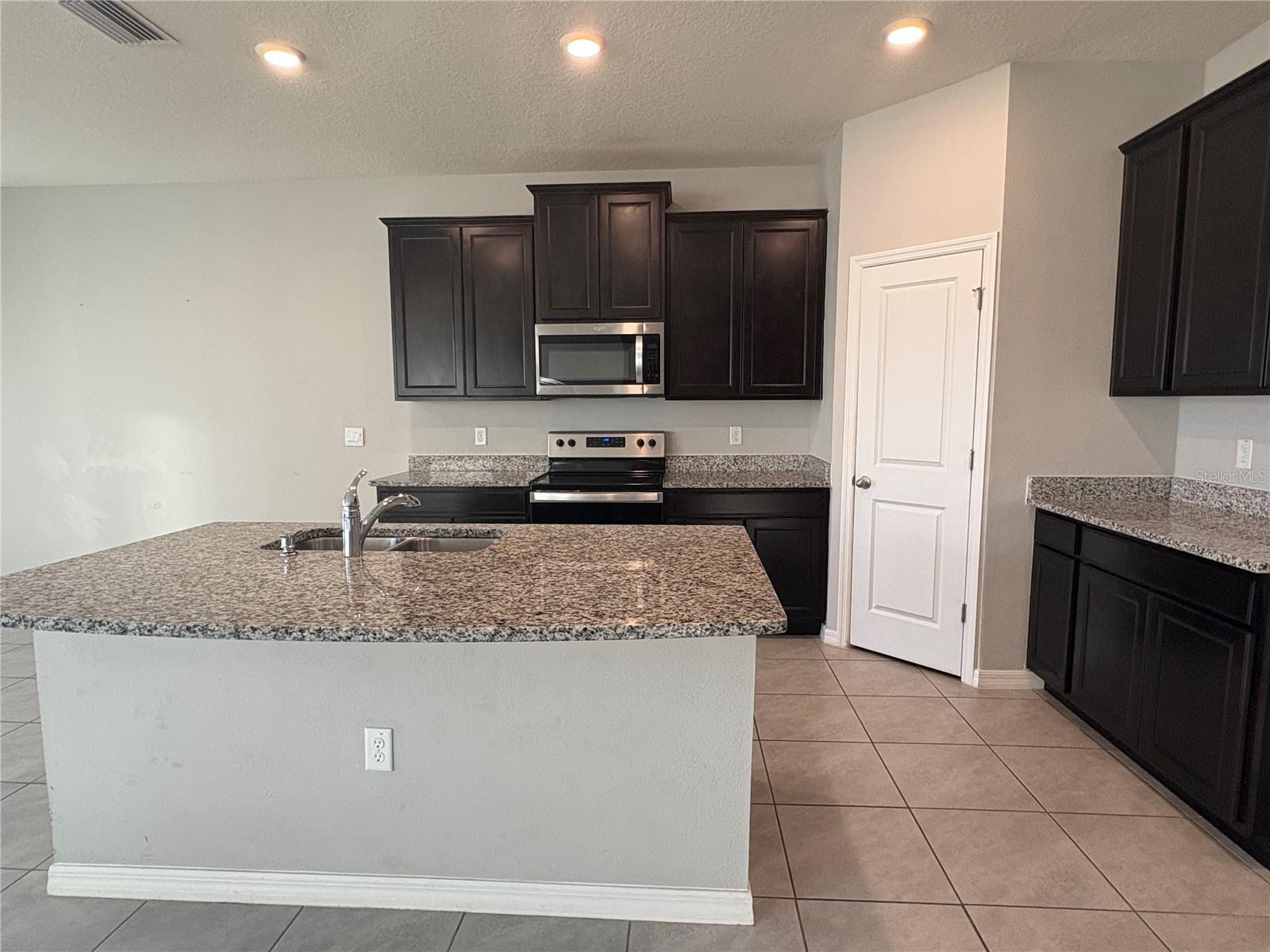 Image 4 of 16 For 17005 Avon Lane