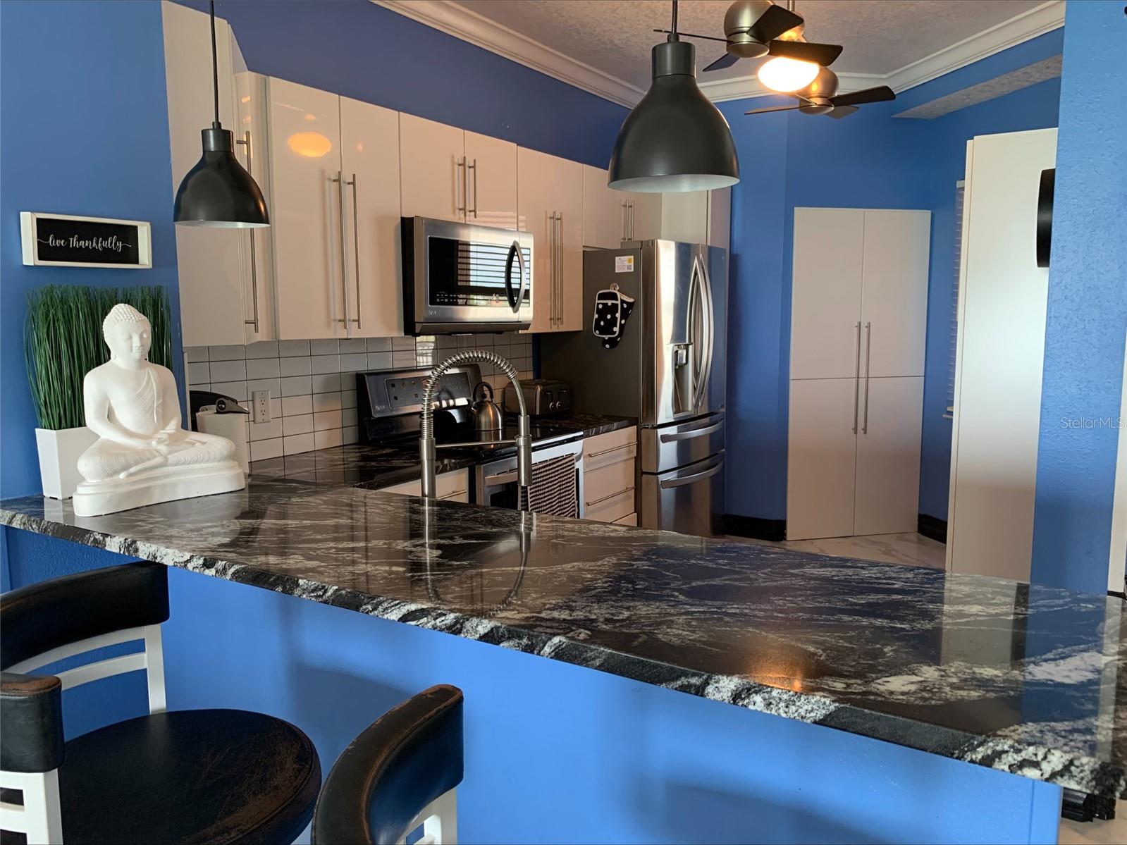 Listing photo id 10 for 16700 Gulf Boulevard 625