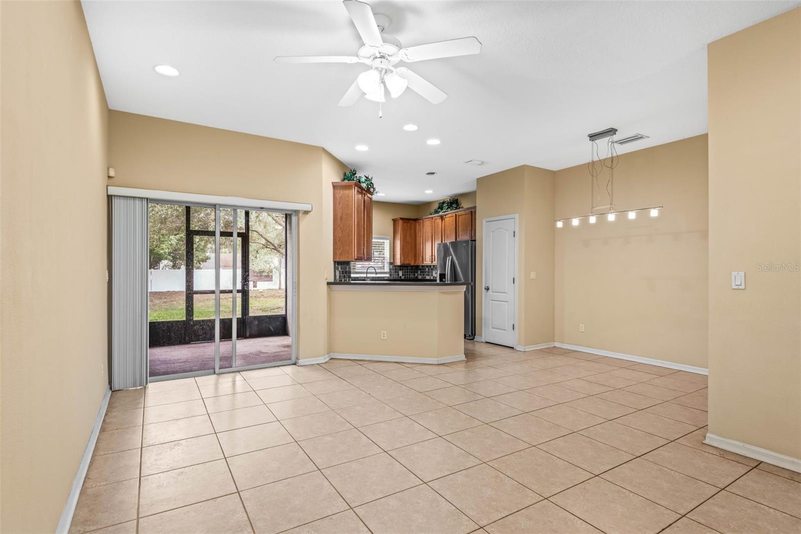 Image 10 of 29 For 4528 Amberly Oaks Court