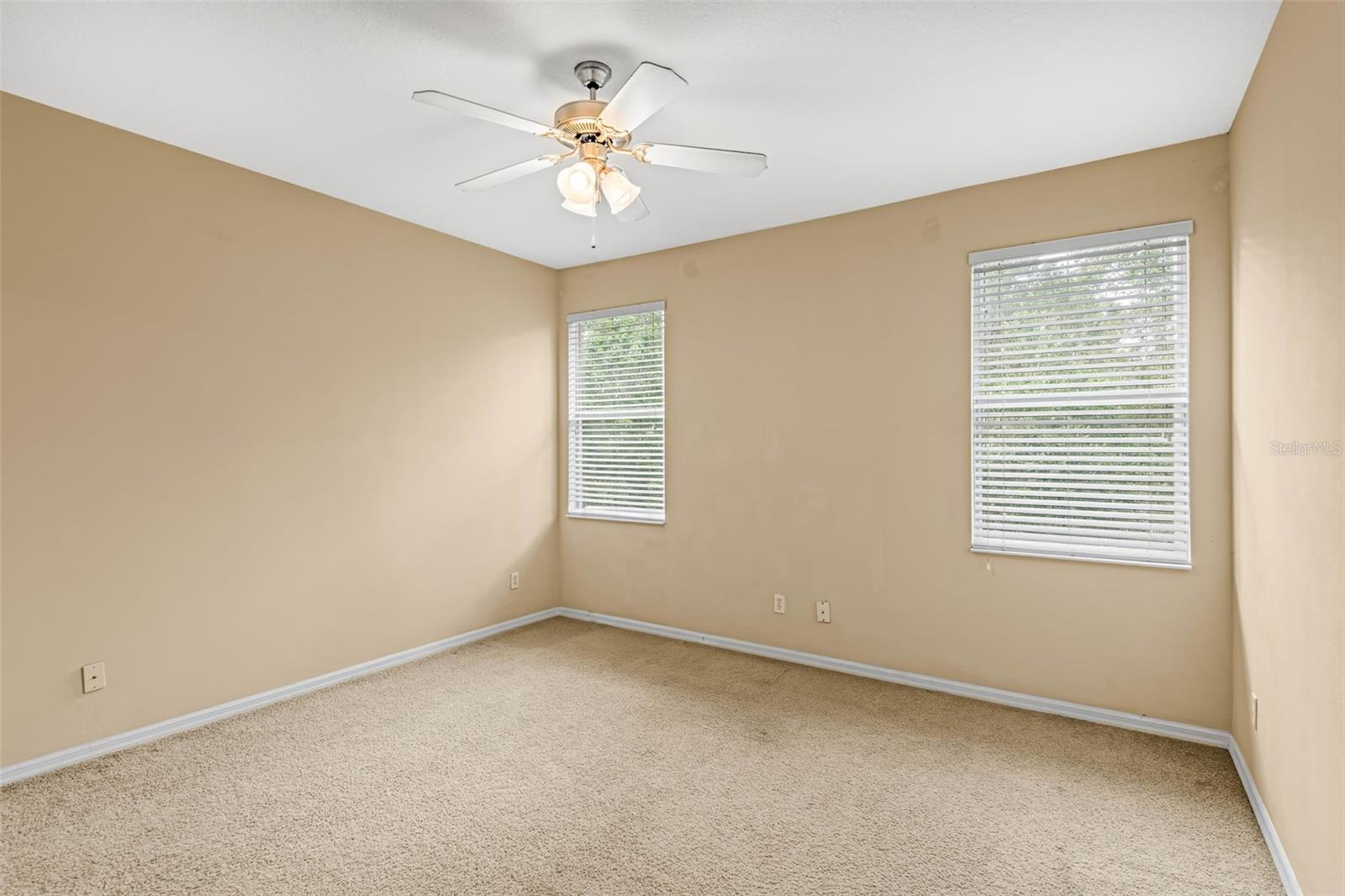 Image 21 of 29 For 4528 Amberly Oaks Court