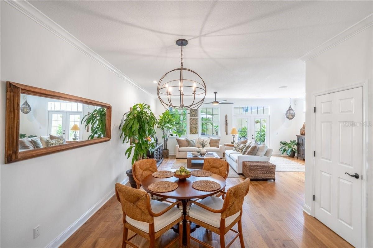 Image 10 of 40 For 5015 Elberon Street