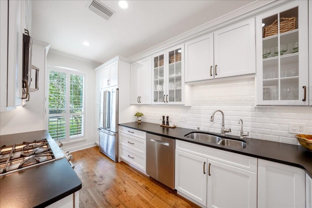 Image 14 of 40 For 5015 Elberon Street