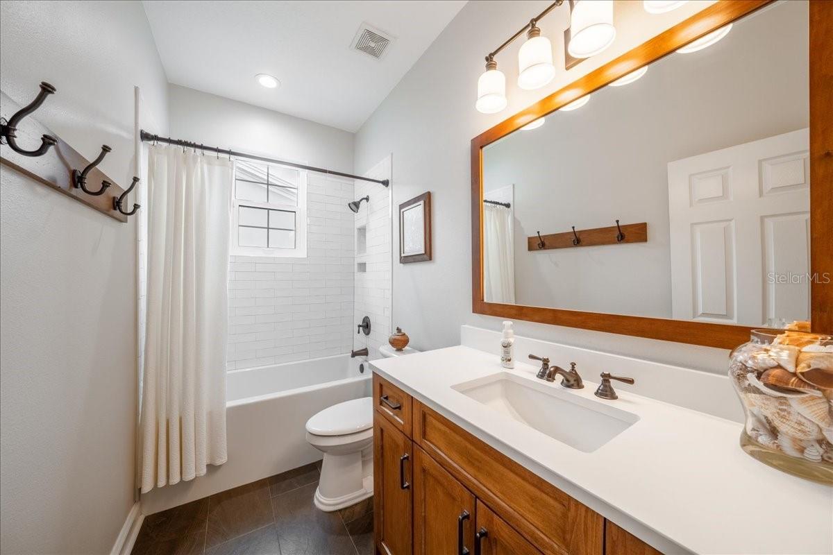 Image 18 of 40 For 5015 Elberon Street