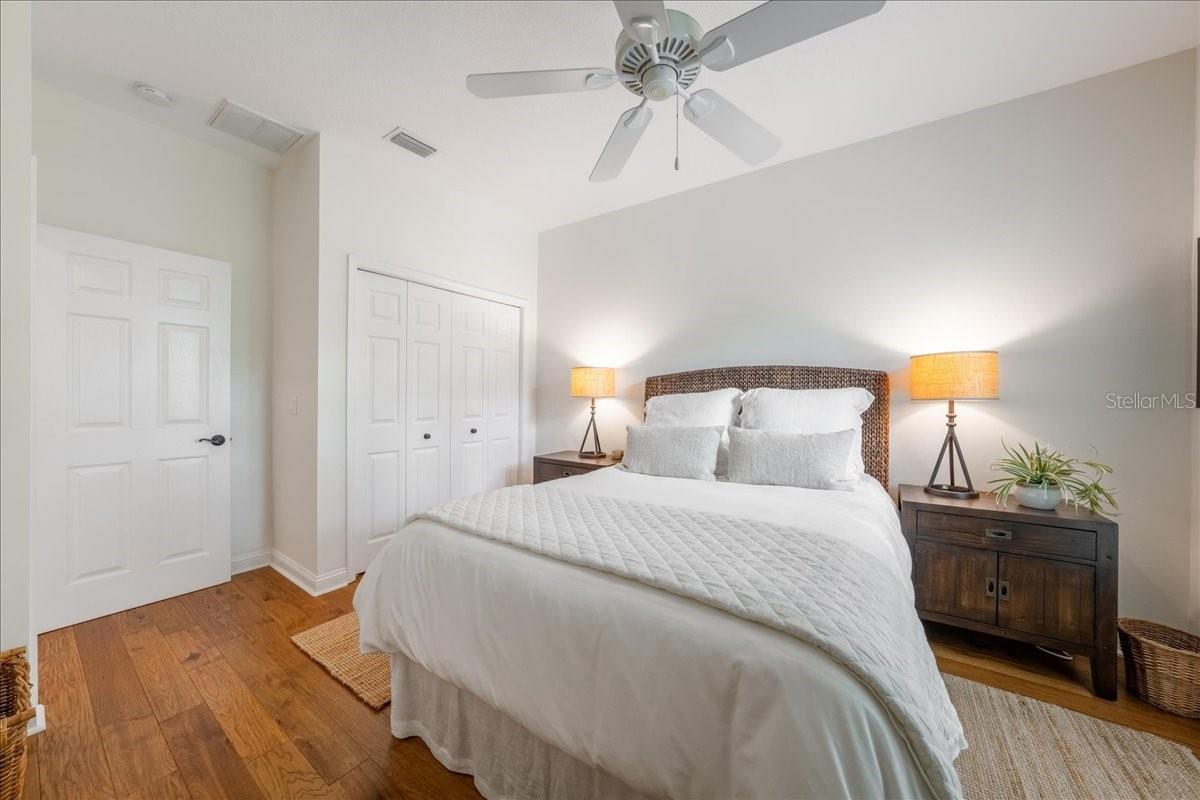 Image 22 of 40 For 5015 Elberon Street