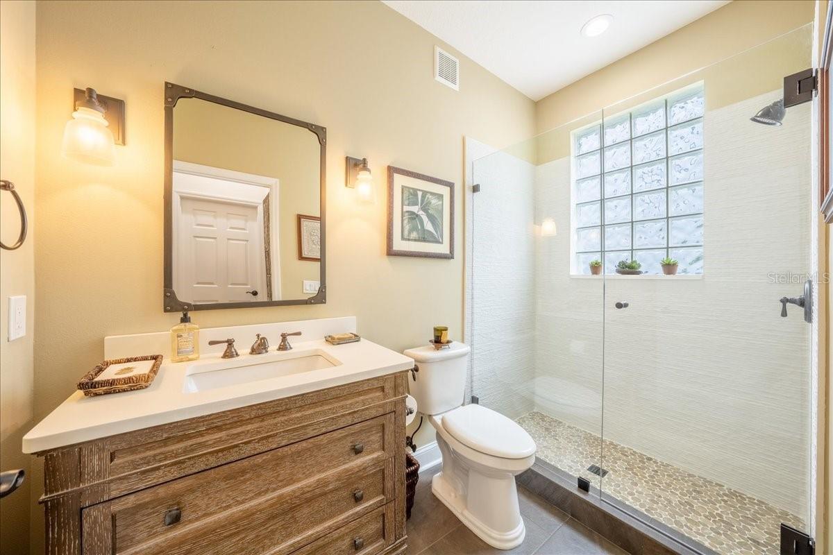 Image 28 of 40 For 5015 Elberon Street