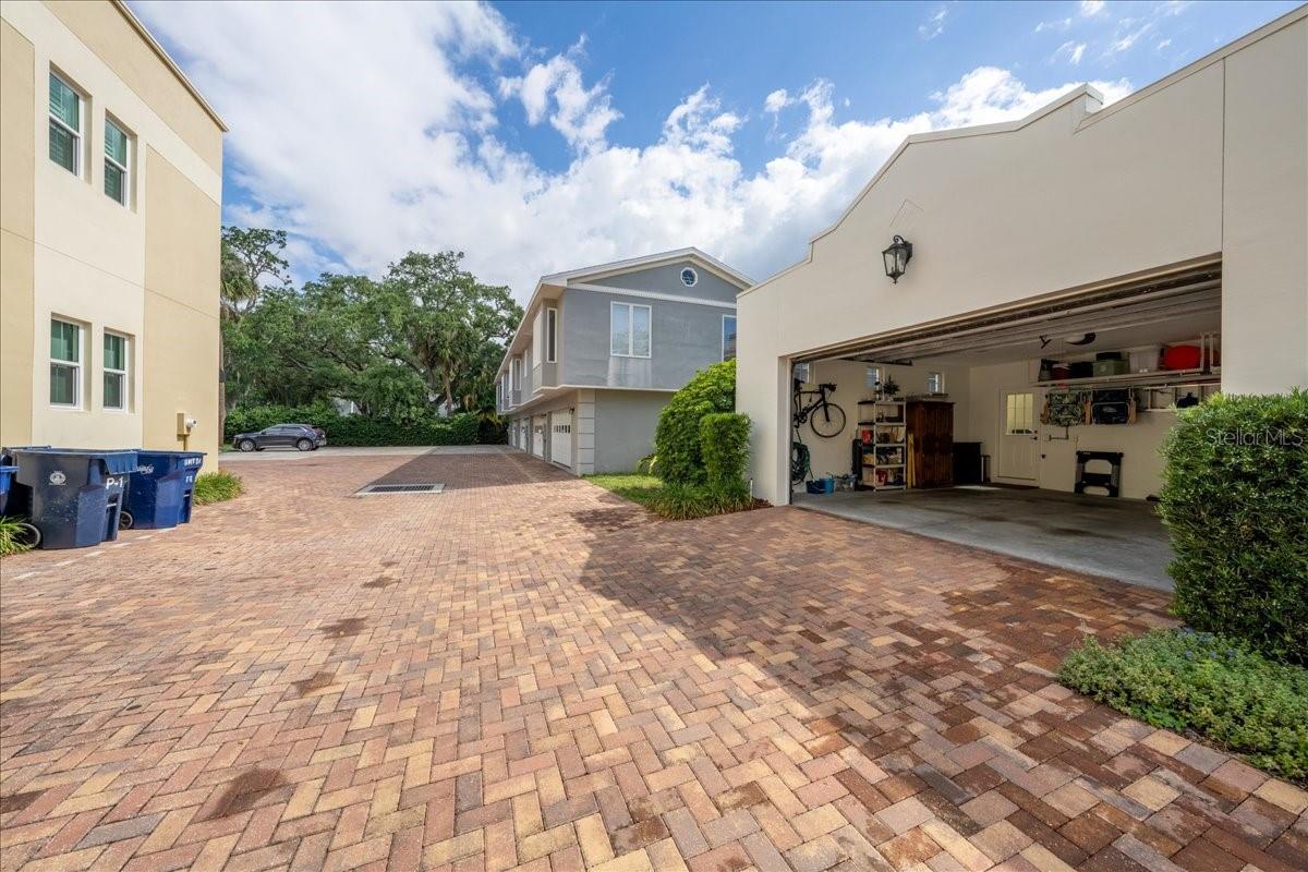 Image 33 of 40 For 5015 Elberon Street