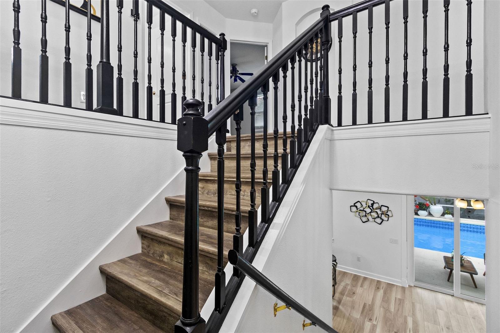 Listing photo id 9 for 16206 Nottingham Park Way