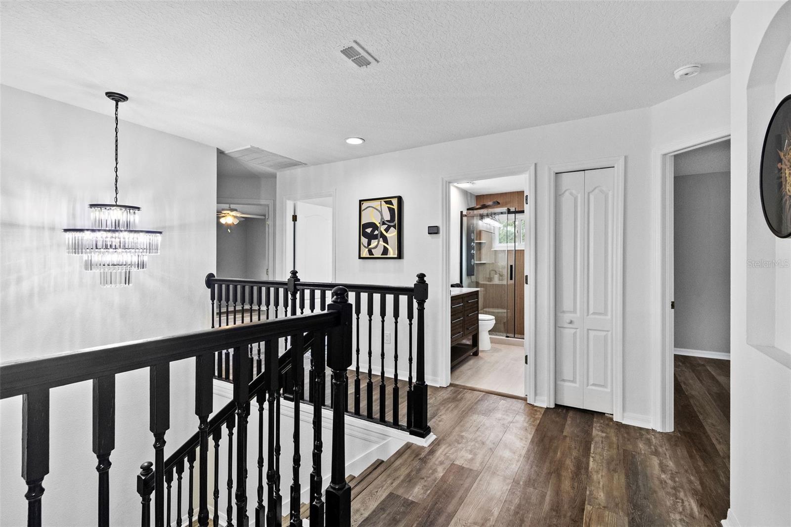 Listing photo id 13 for 16206 Nottingham Park Way