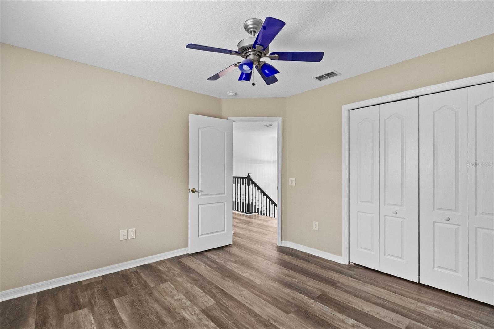 Listing photo id 21 for 16206 Nottingham Park Way
