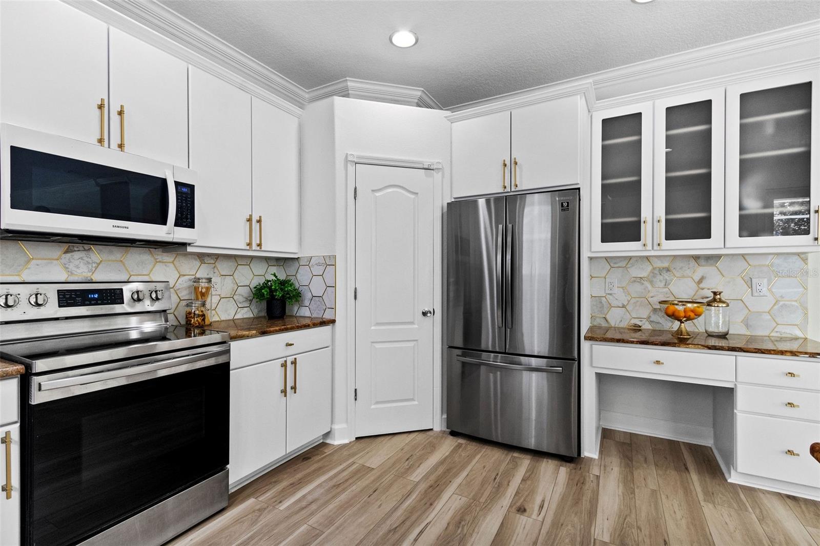 Listing photo id 41 for 16206 Nottingham Park Way