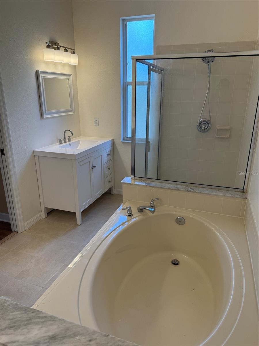 Image 10 of 18 For 5401 Locklear Place