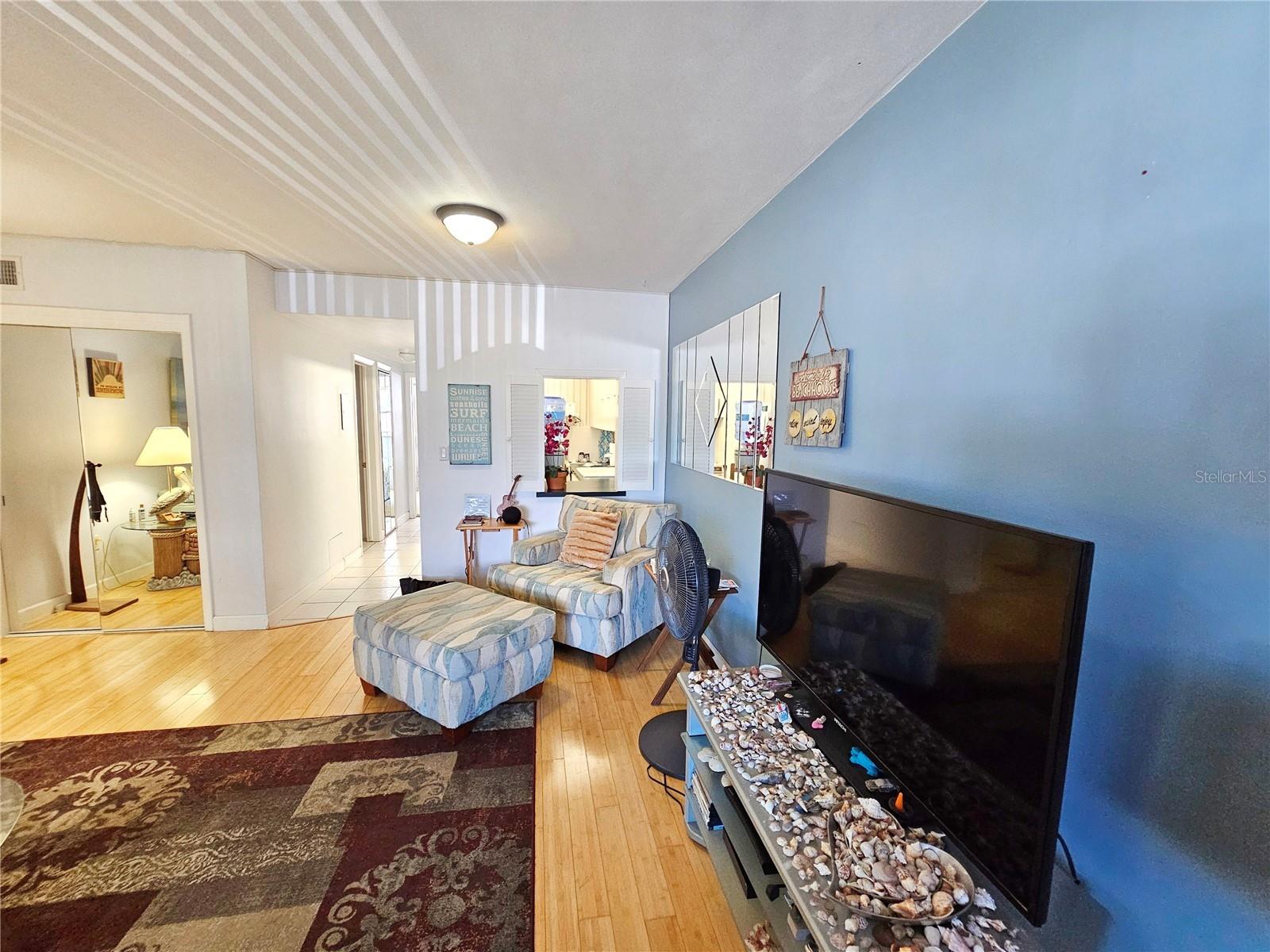 Image 6 of 21 For 504 67th Avenue 4