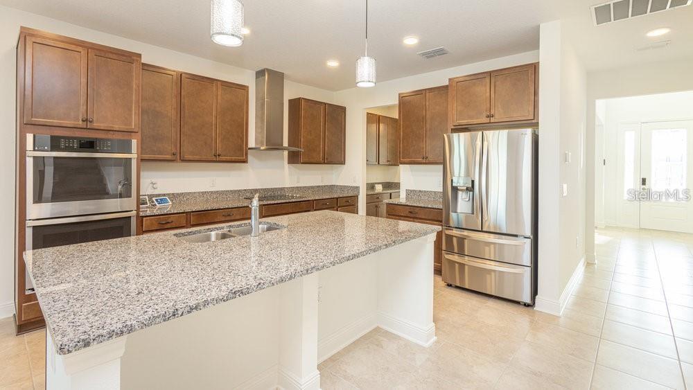 Image 2 of 15 For 7815 Bronze Oak Drive