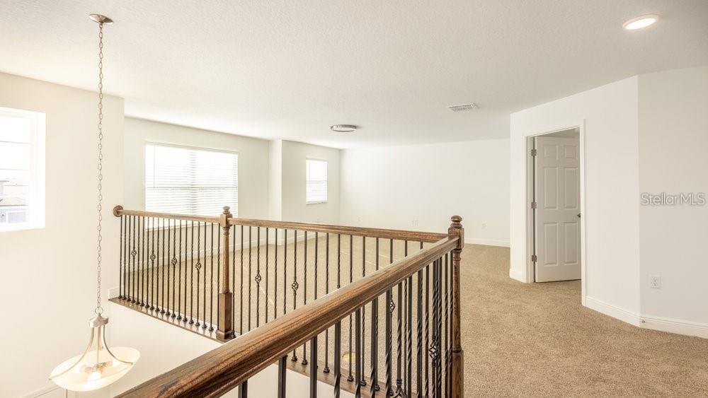 Image 8 of 15 For 7815 Bronze Oak Drive