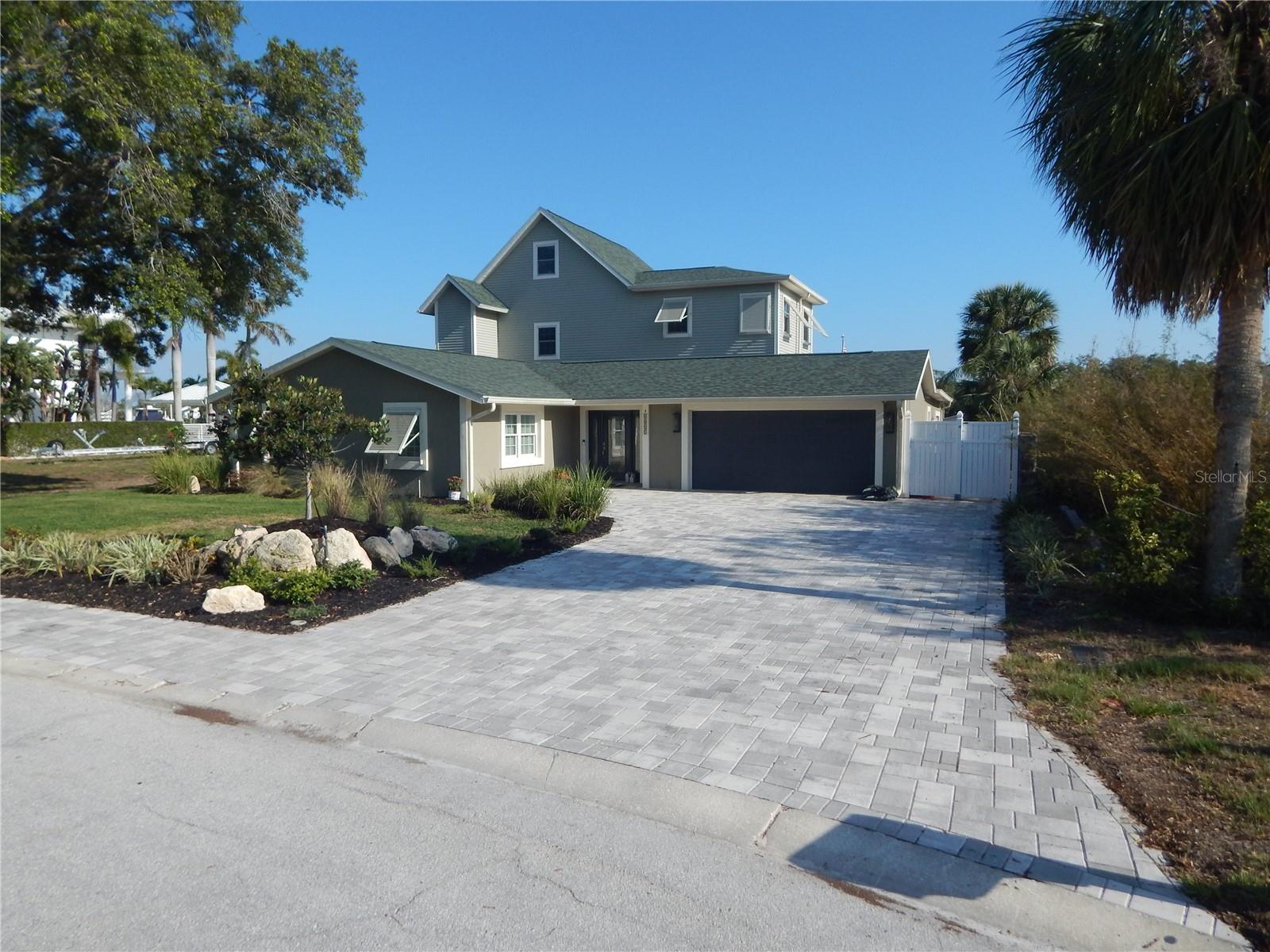 Details for 8025 Island Drive, PORT RICHEY, FL 34668