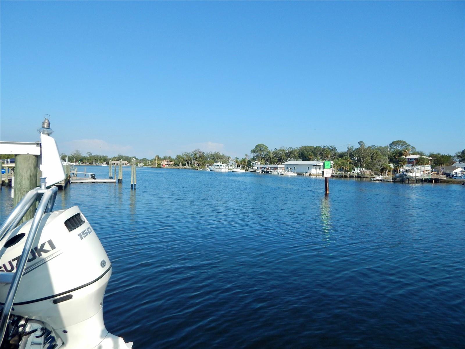 Listing photo id 20 for 8025 Island Drive