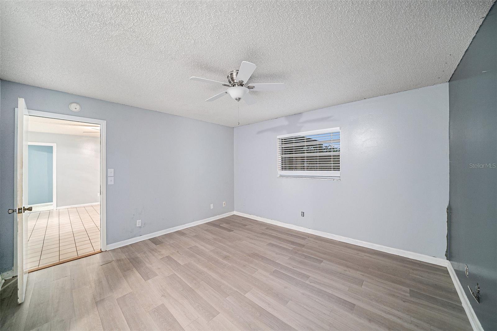 Image 18 of 23 For 406 Pebble Beach Boulevard