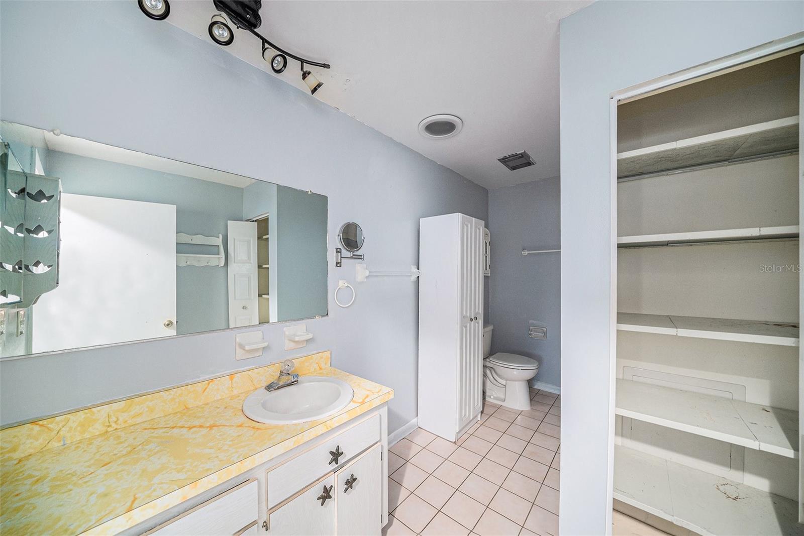Image 19 of 23 For 406 Pebble Beach Boulevard