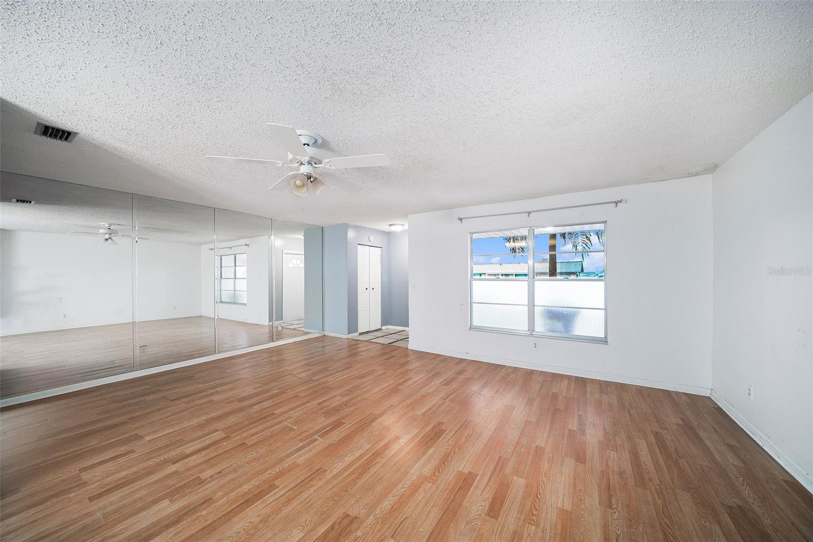 Image 7 of 23 For 406 Pebble Beach Boulevard
