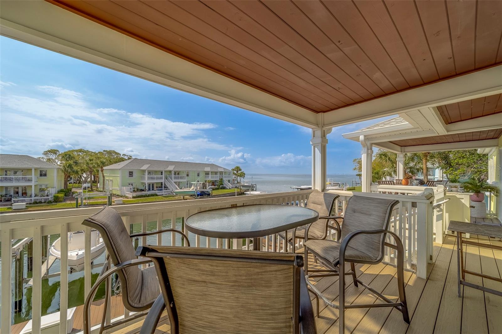 Image 23 of 41 For 5196 Beach Drive Se C