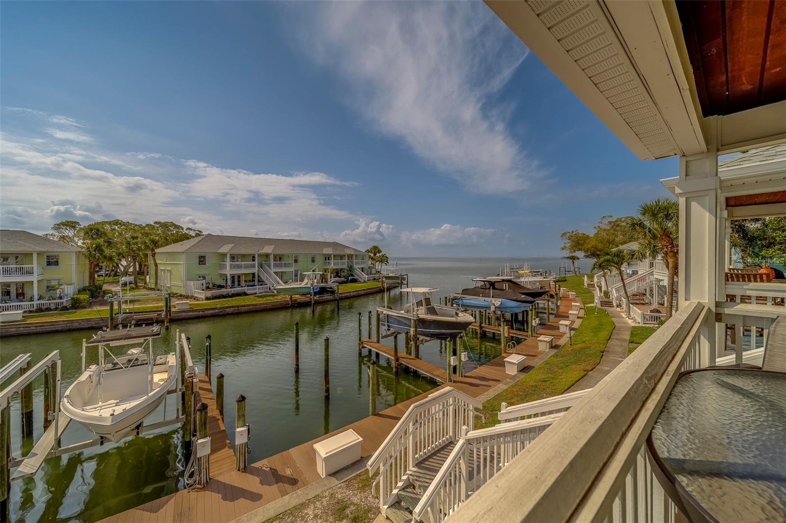 Image 26 of 41 For 5196 Beach Drive Se C
