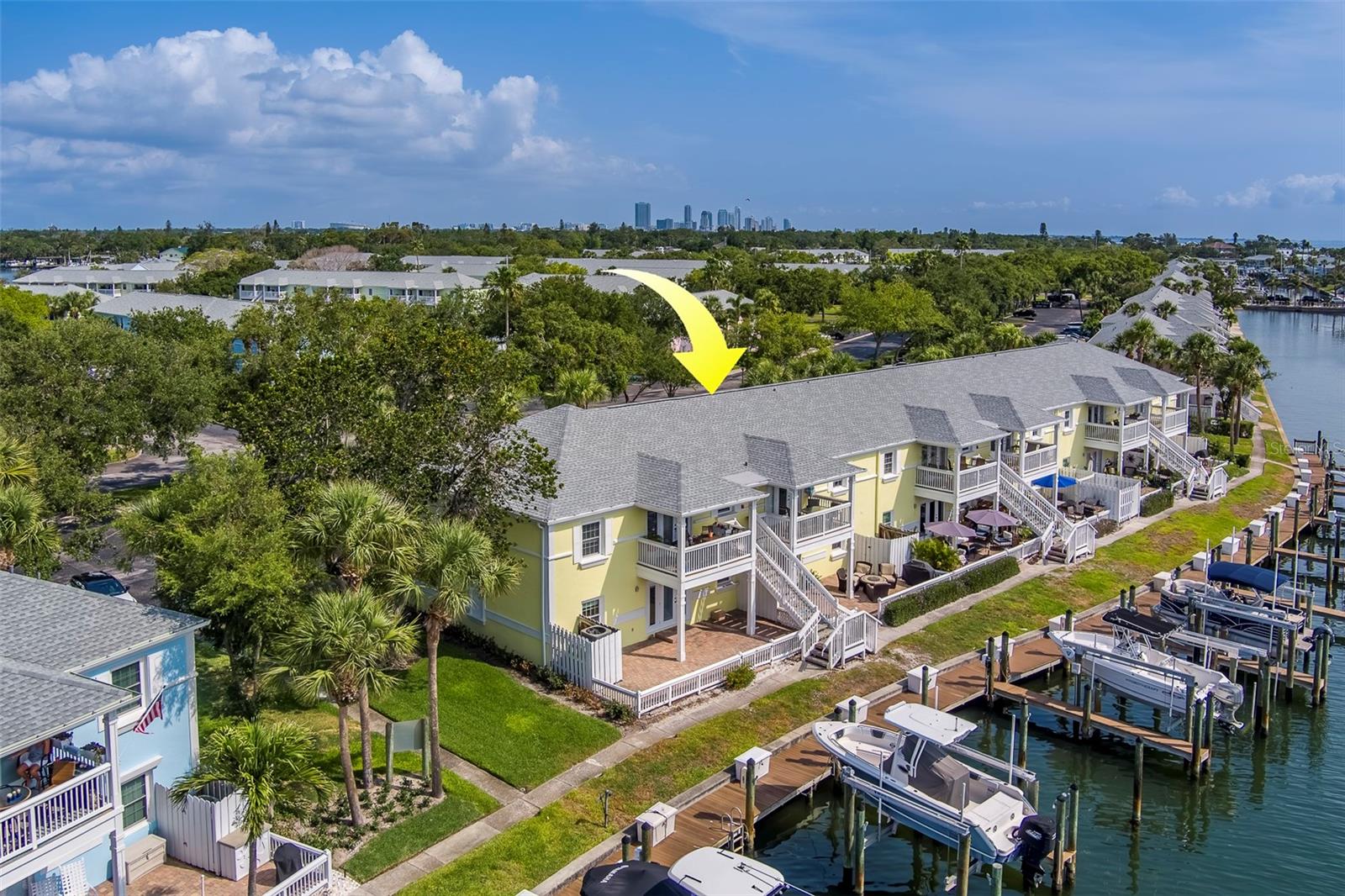 Image 33 of 41 For 5196 Beach Drive Se C