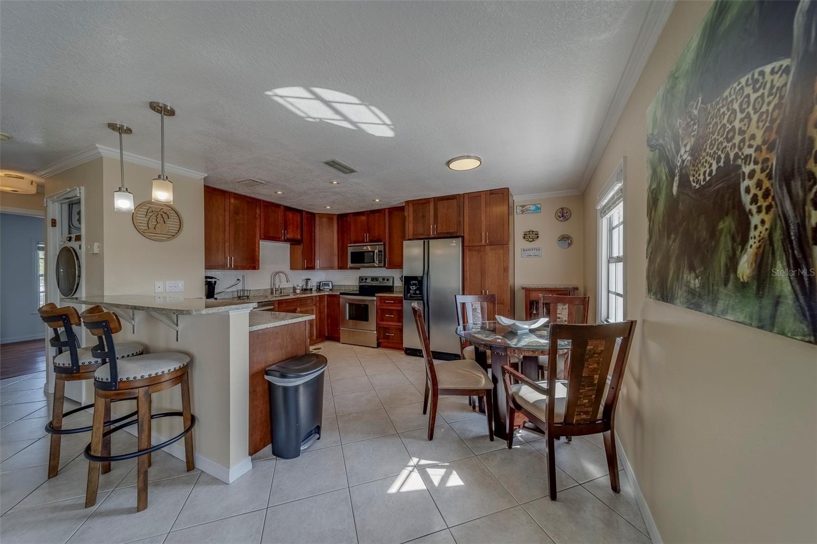 Image 8 of 41 For 5196 Beach Drive Se C