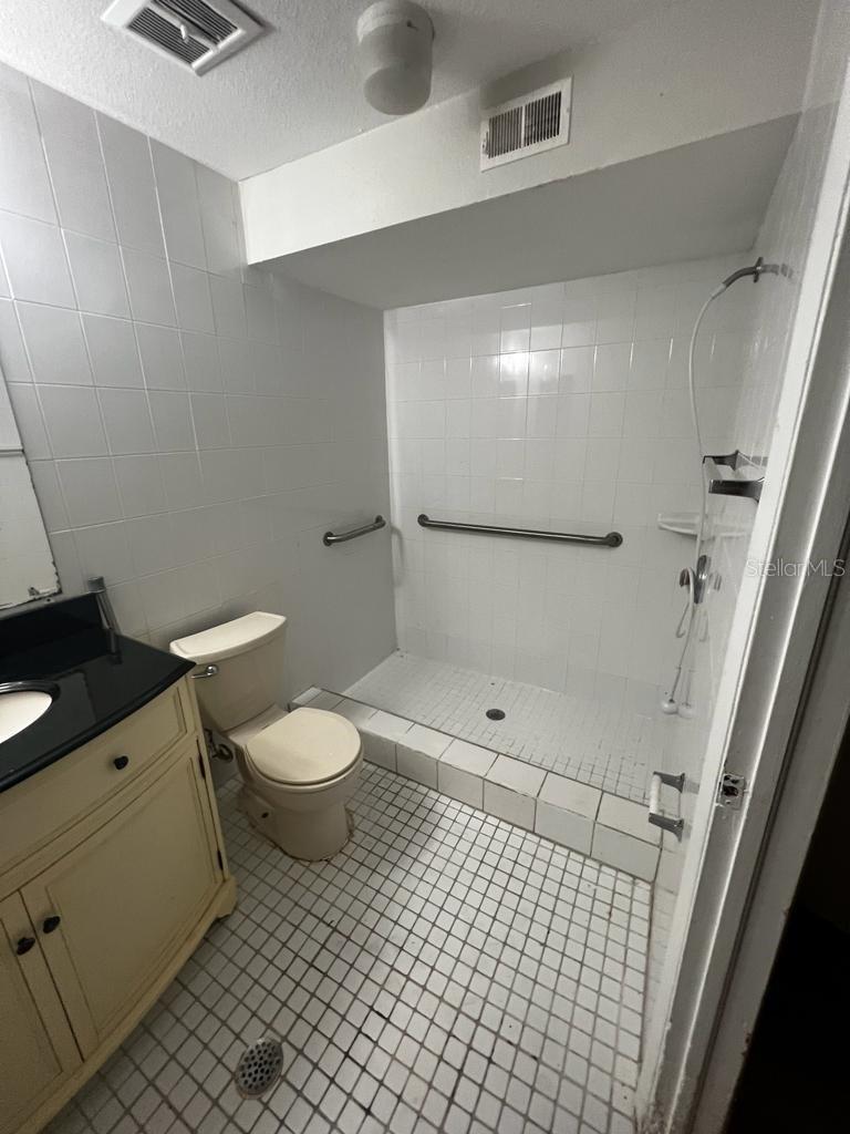 Image 6 of 15 For 122 Loblolly Court A