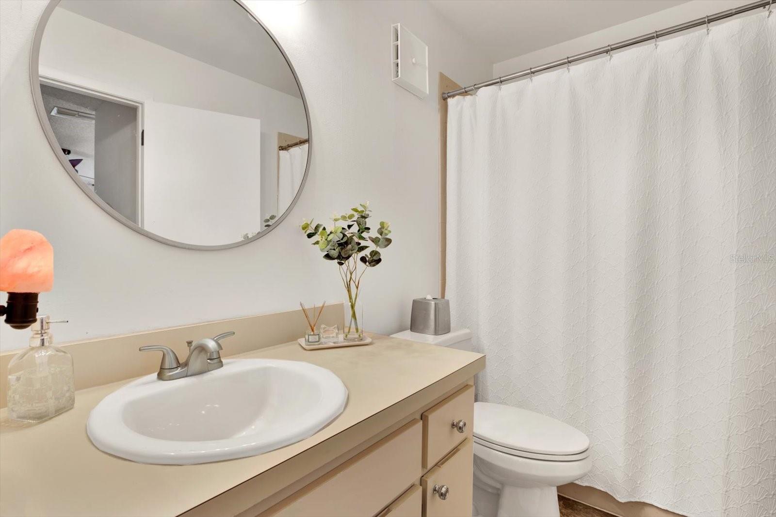 Image 16 of 23 For 1390 Oak Hill Drive 206