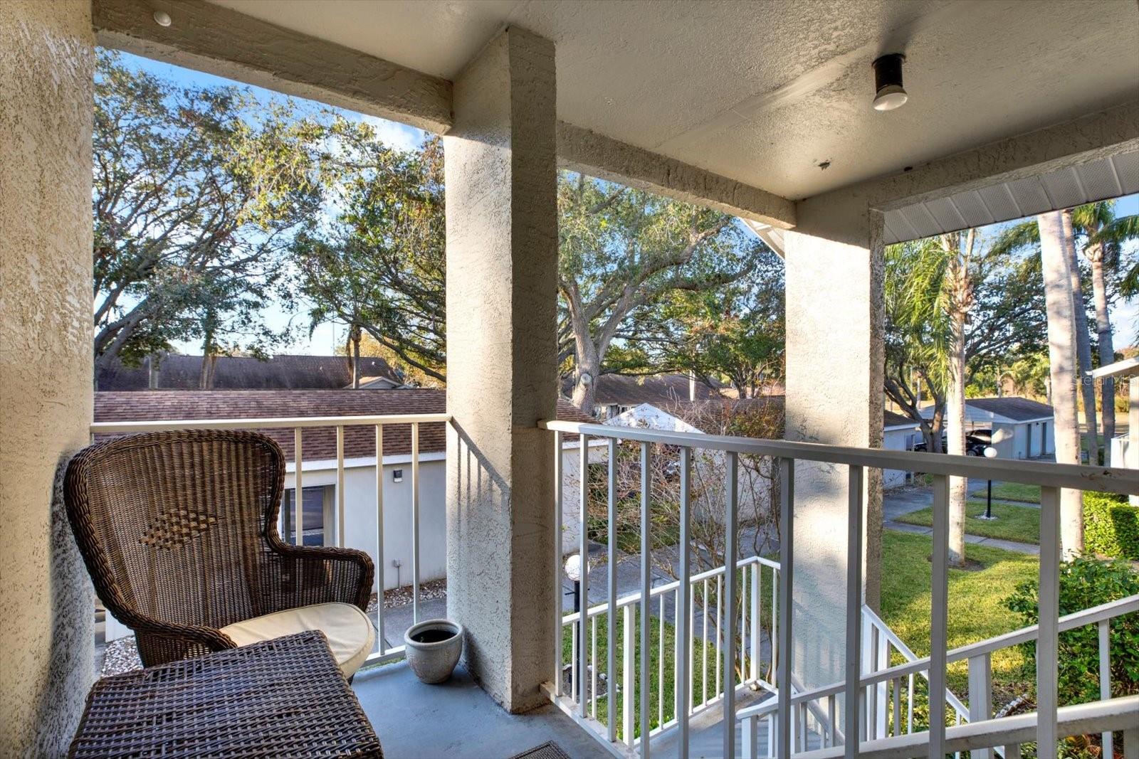 Image 18 of 23 For 1390 Oak Hill Drive 206
