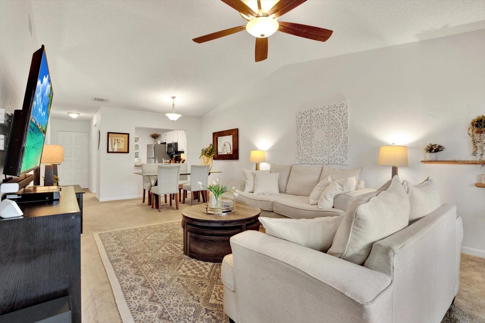 Image 9 of 23 For 1390 Oak Hill Drive 206