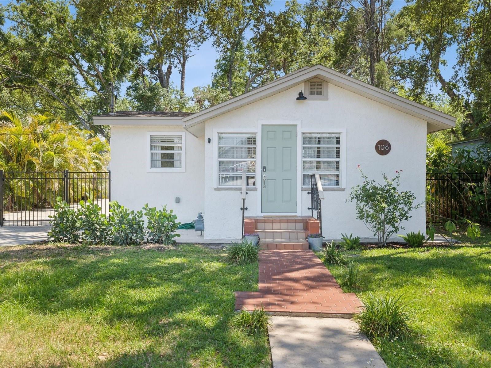 Image 39 of 54 For 106 Louisiana Avenue