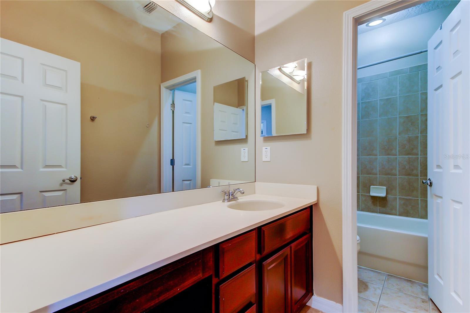 Image 31 of 41 For 12557 Bassbrook Lane
