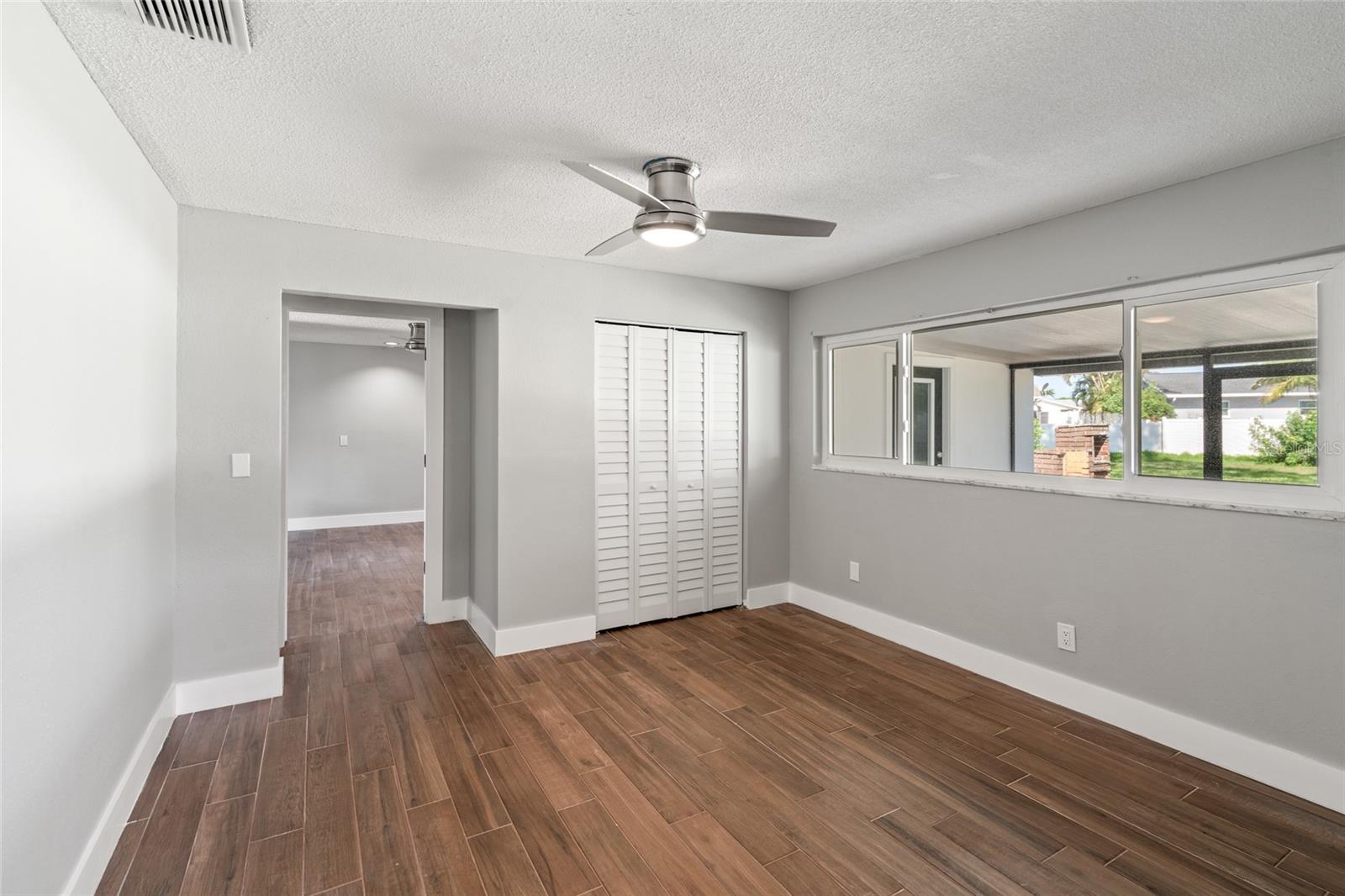 Image 12 of 29 For 6070 Denver Street Ne