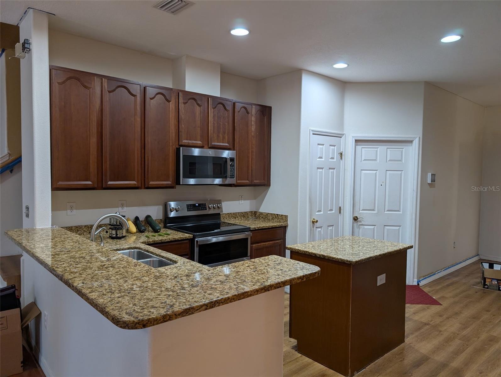 Image 60 of 67 For 7524 Dragon Fly