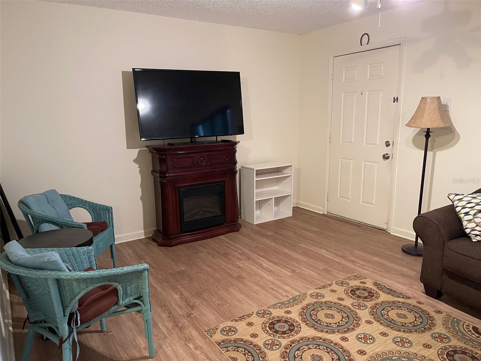 Image 3 of 15 For 2690 Coral Landings Boulevard 317