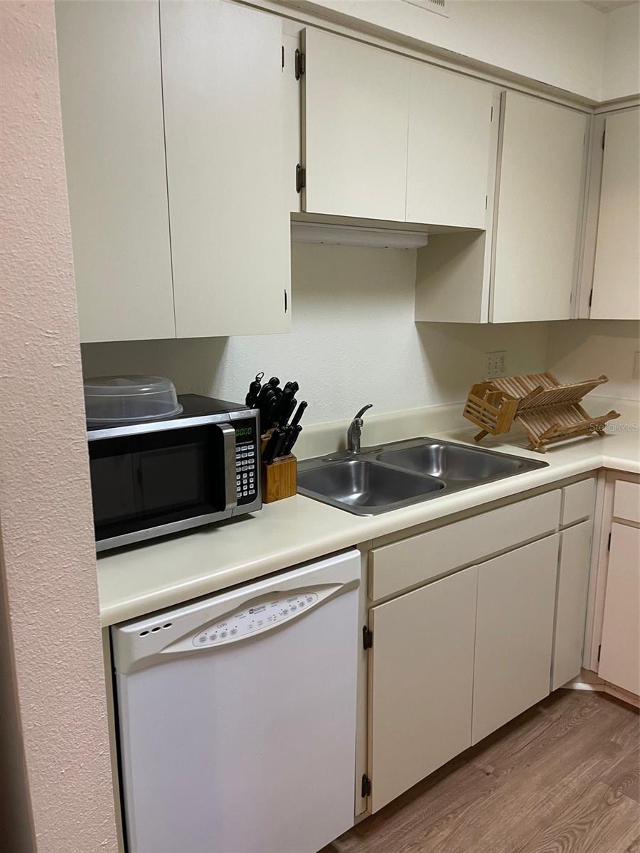 Image 7 of 15 For 2690 Coral Landings Boulevard 317