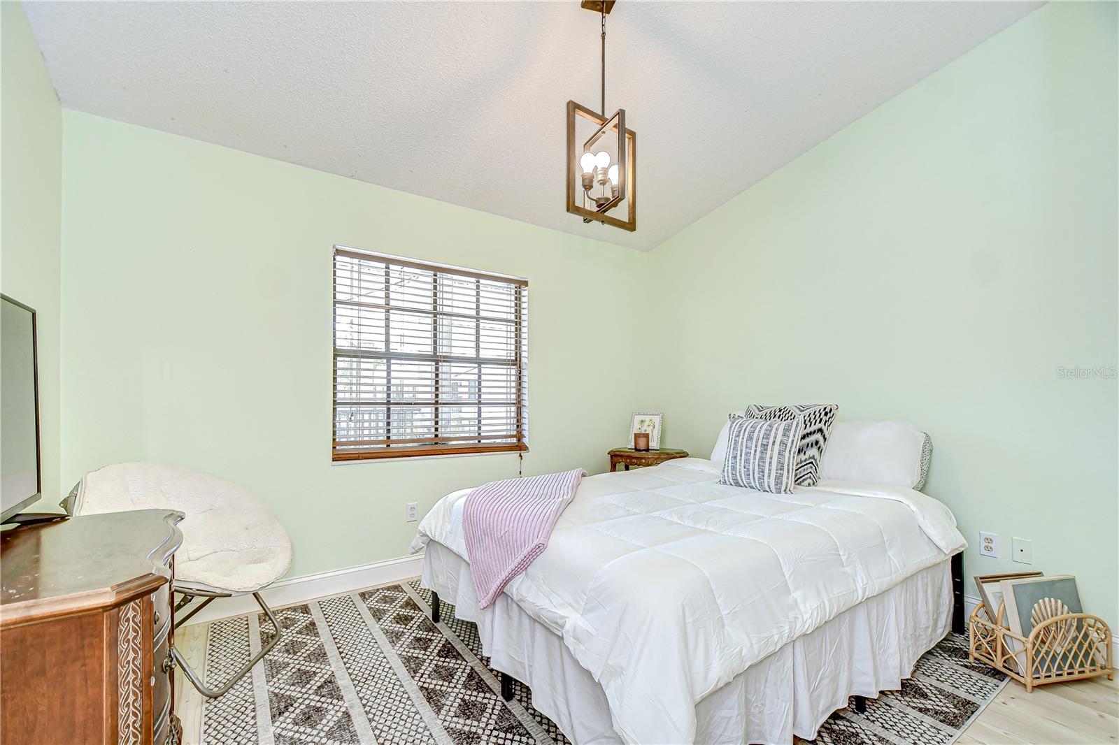 Image 26 of 42 For 2139 Elm Street 308