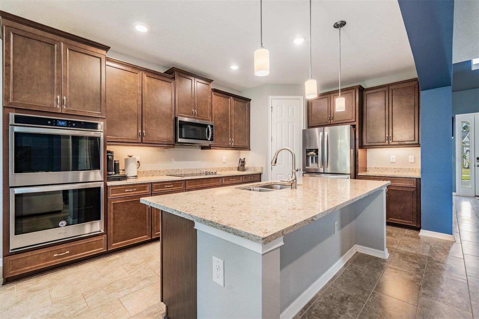 Listing photo id 10 for 5416 Camberwell Lane