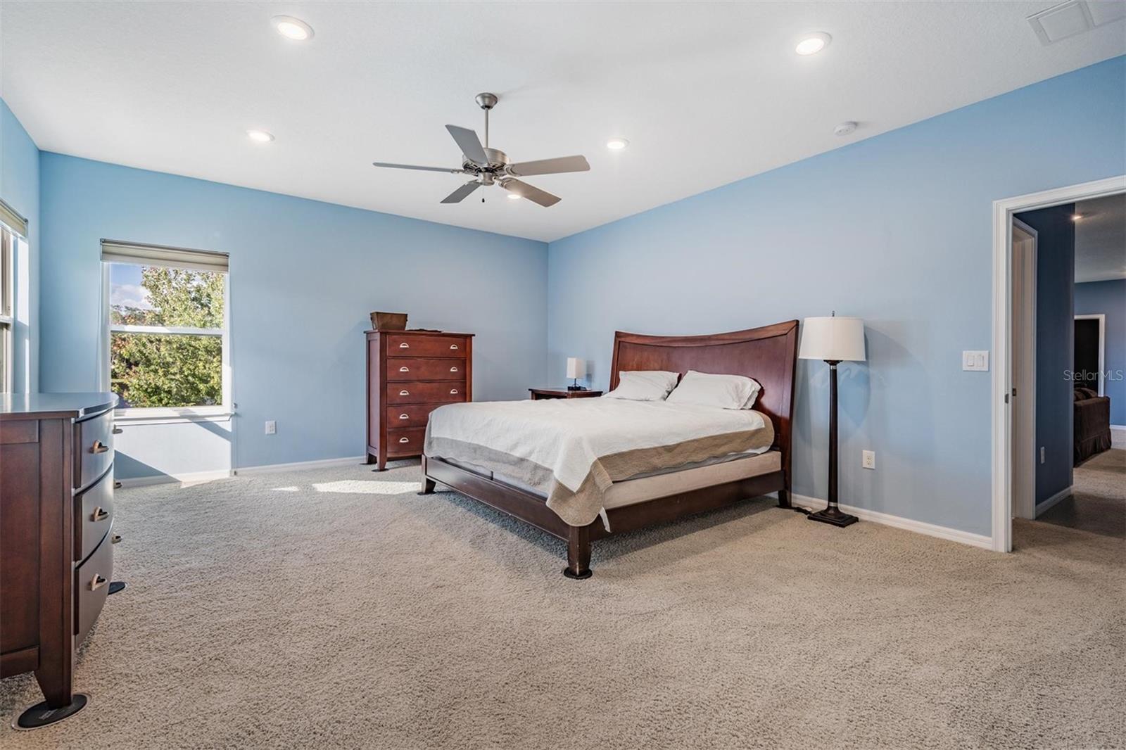 Listing photo id 23 for 5416 Camberwell Lane