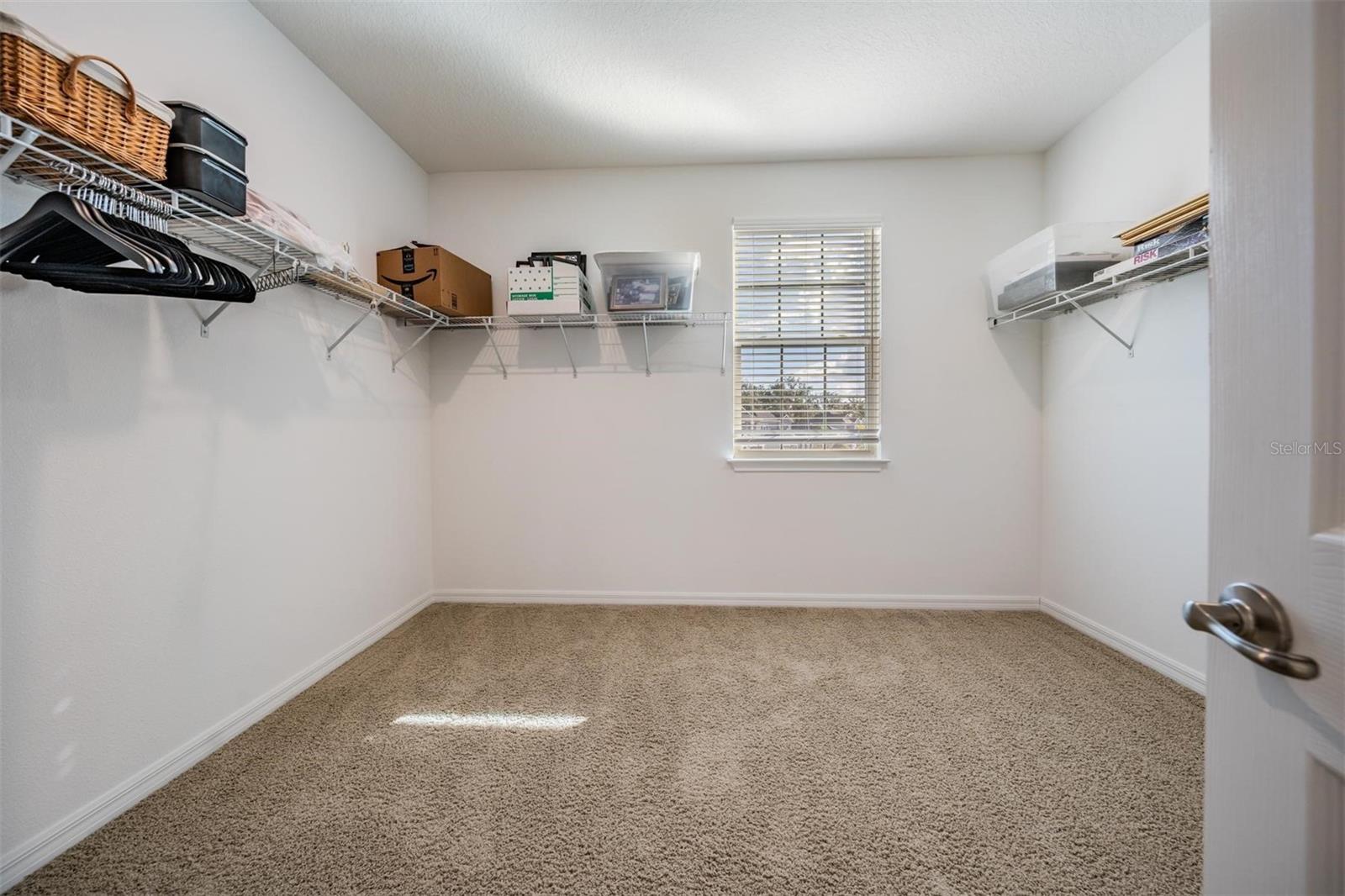 Listing photo id 29 for 5416 Camberwell Lane