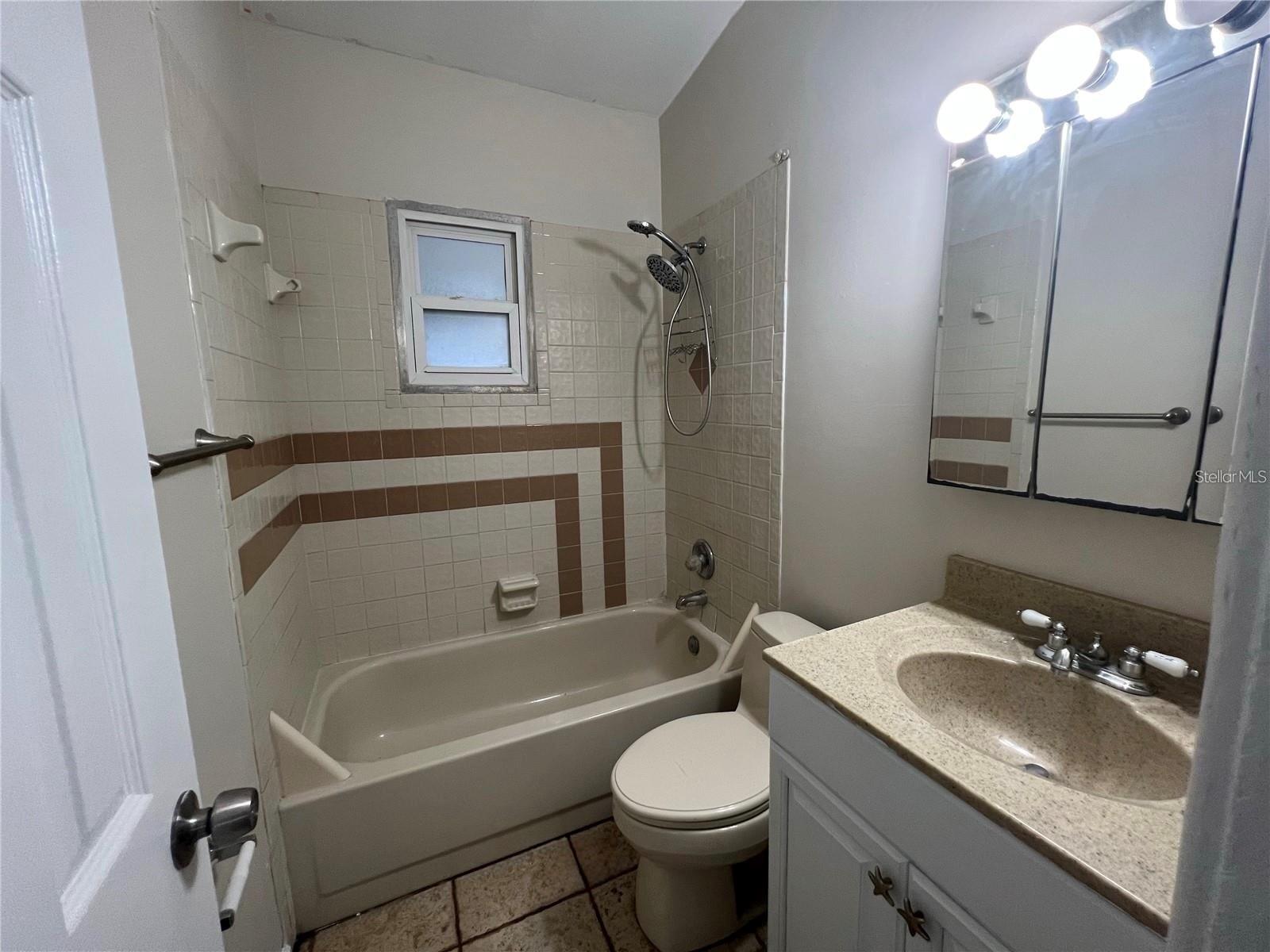 Image 7 of 11 For 5843 114th Terrace N