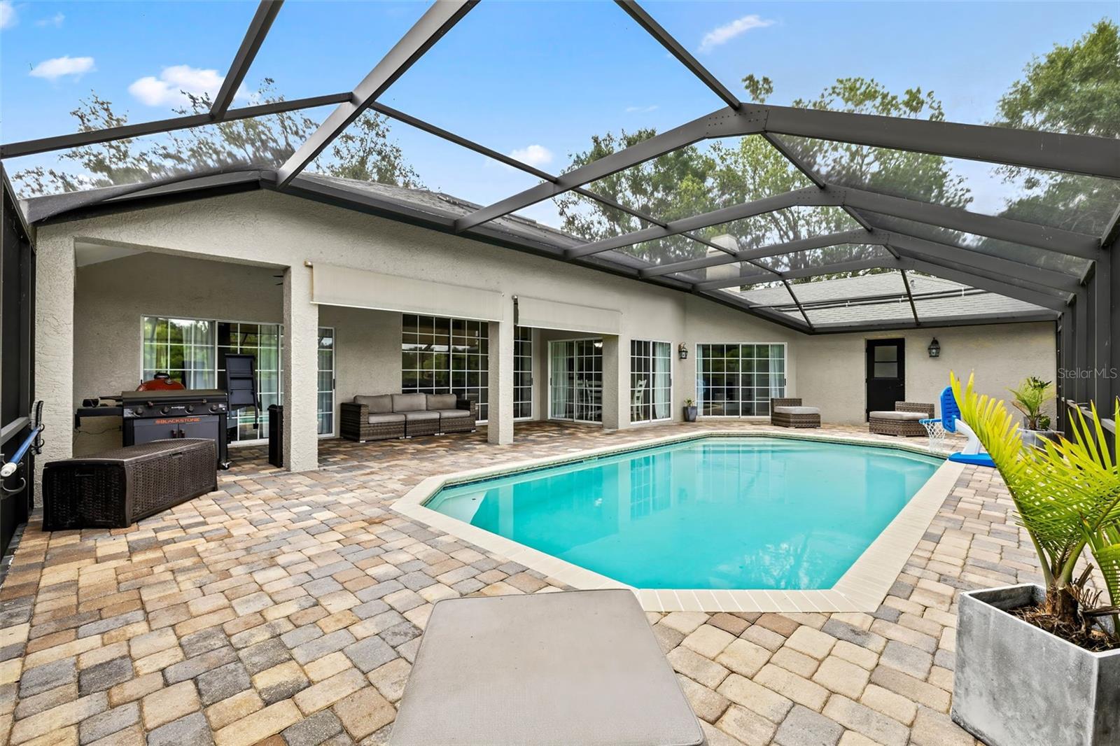 Image 12 of 43 For 16804 Windsor Park Drive