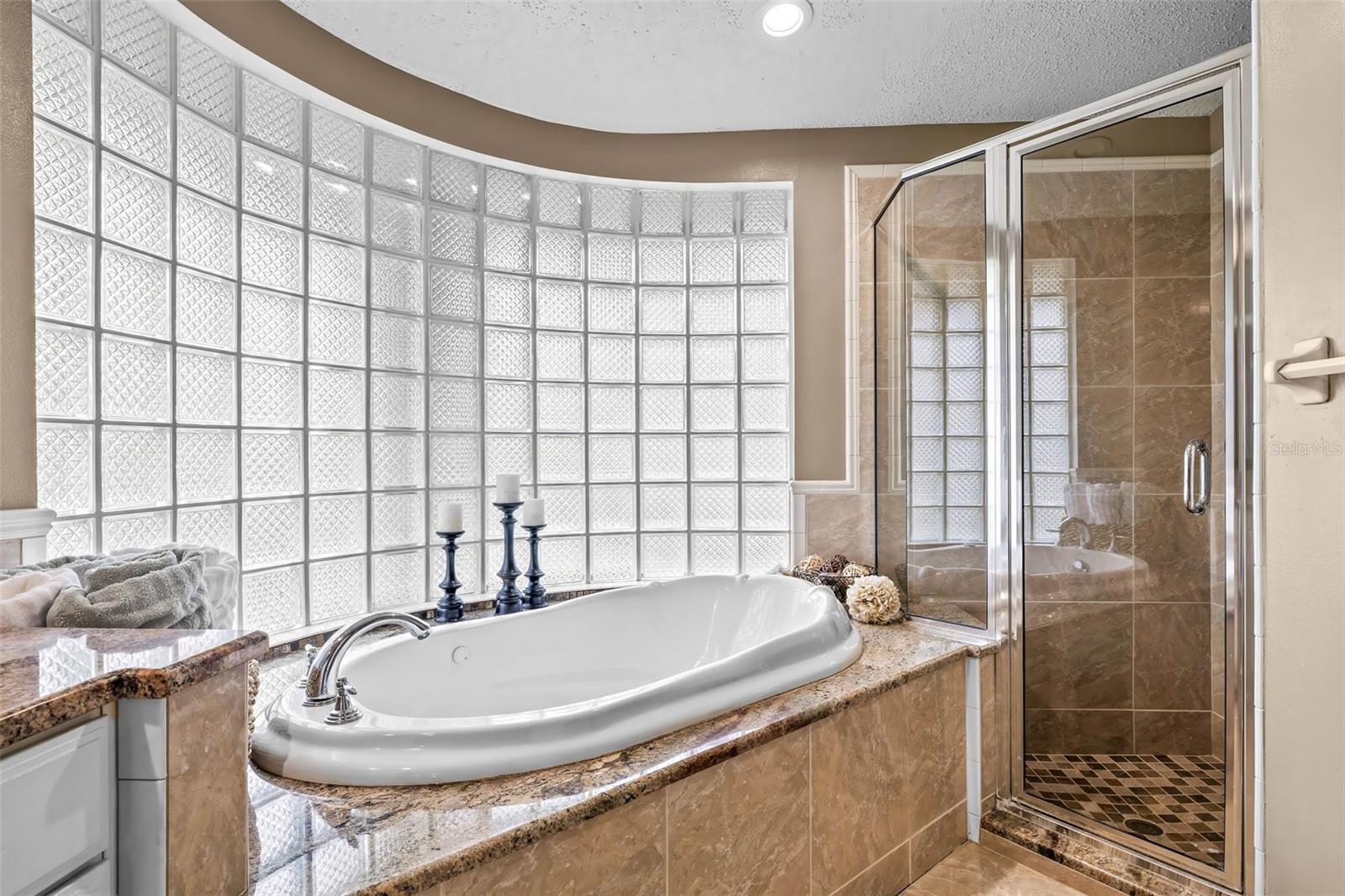 Image 23 of 43 For 16804 Windsor Park Drive
