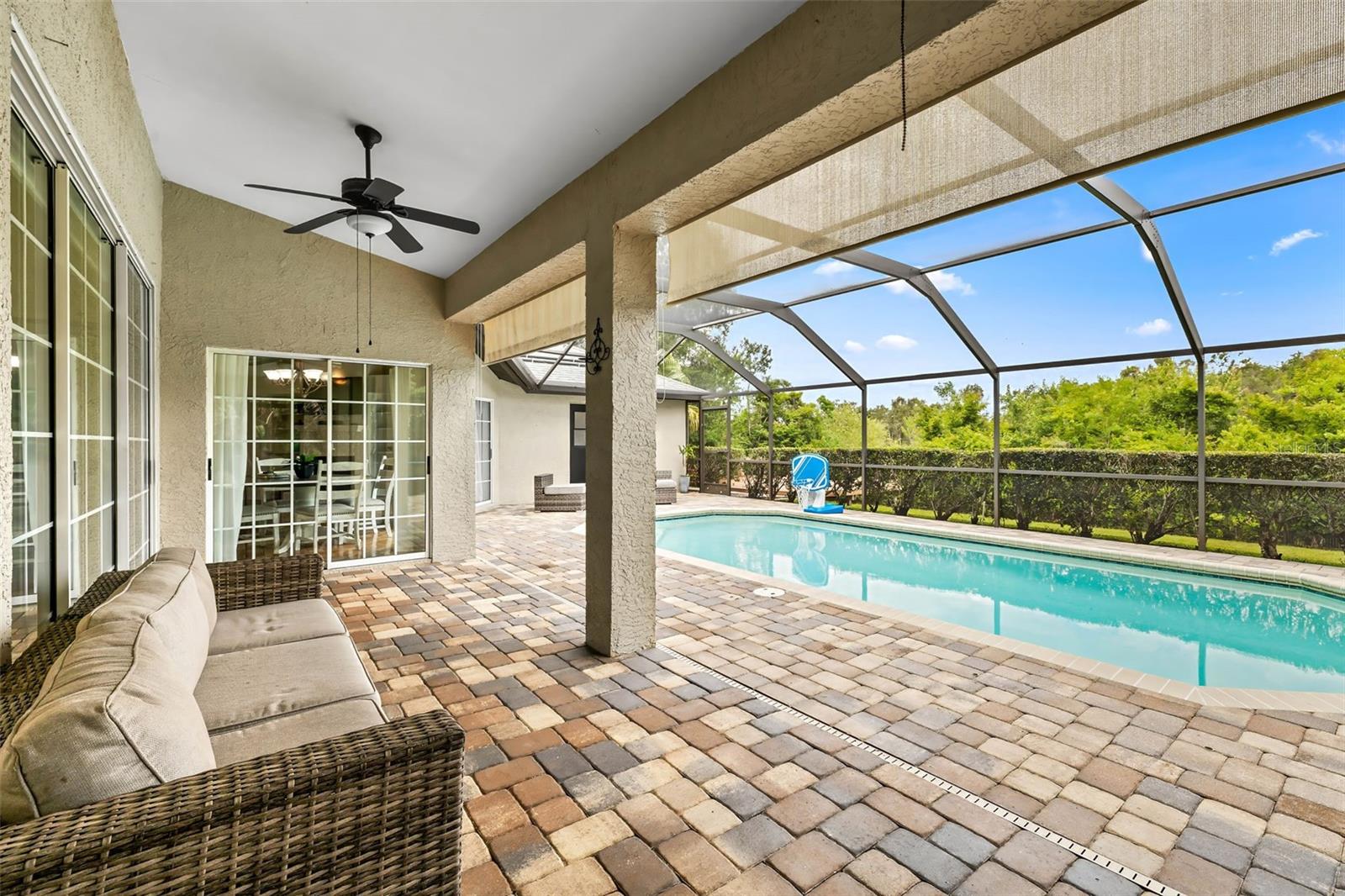Image 9 of 43 For 16804 Windsor Park Drive