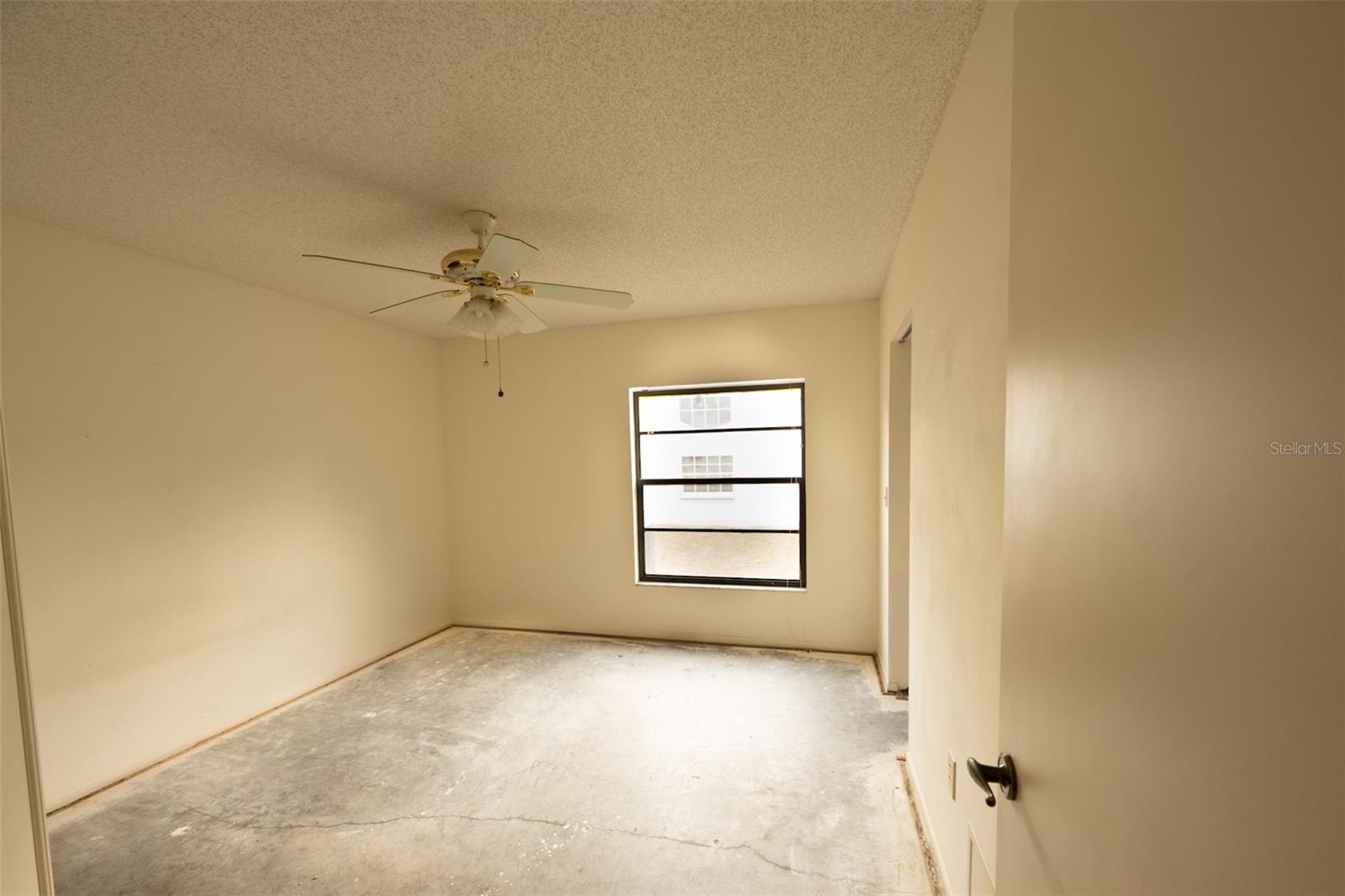 Image 30 of 70 For 13218 Parkhurst Court