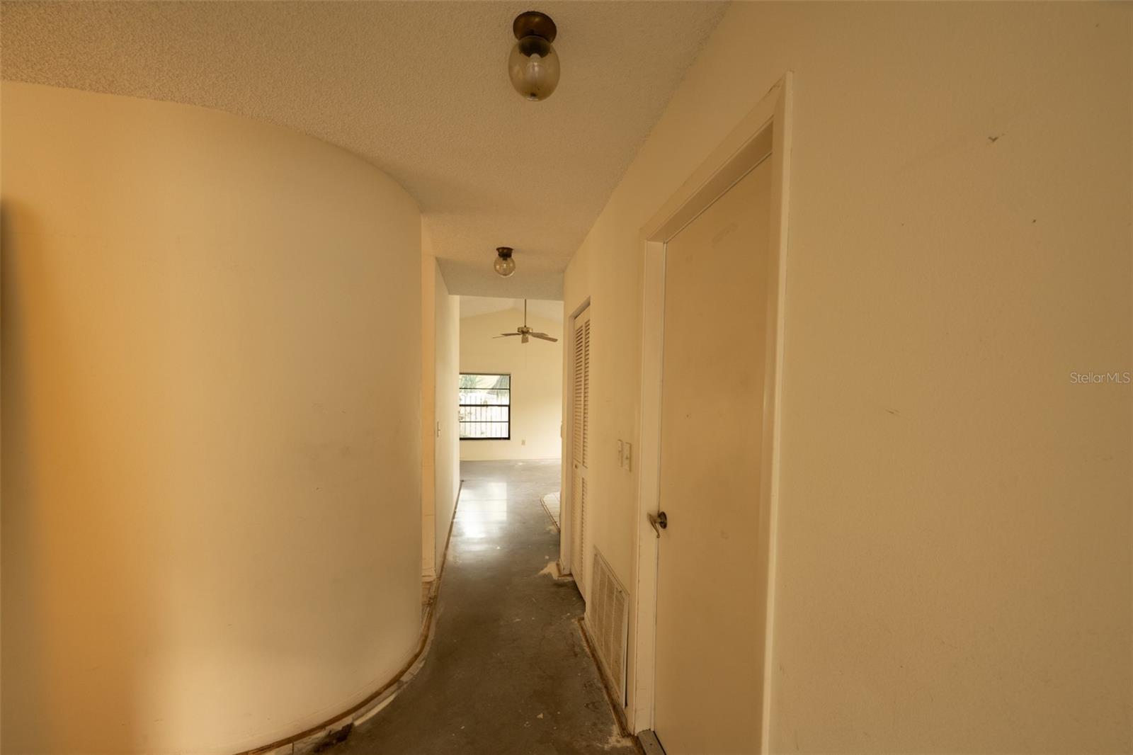 Image 32 of 70 For 13218 Parkhurst Court