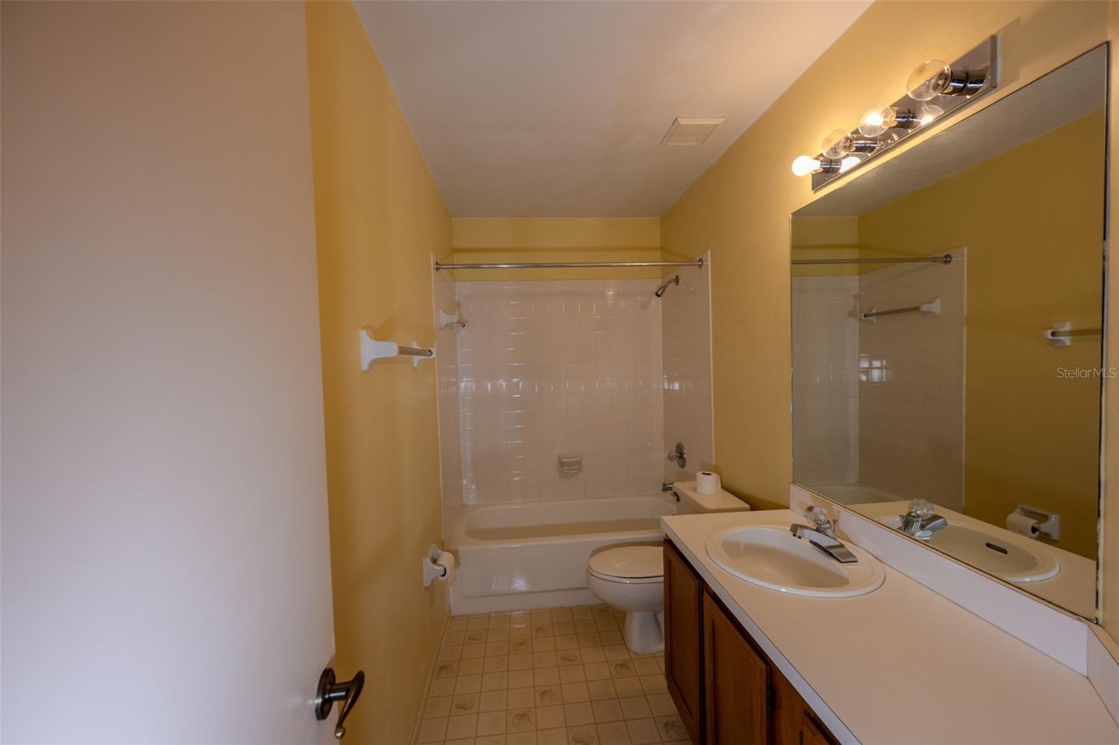 Image 41 of 70 For 13218 Parkhurst Court
