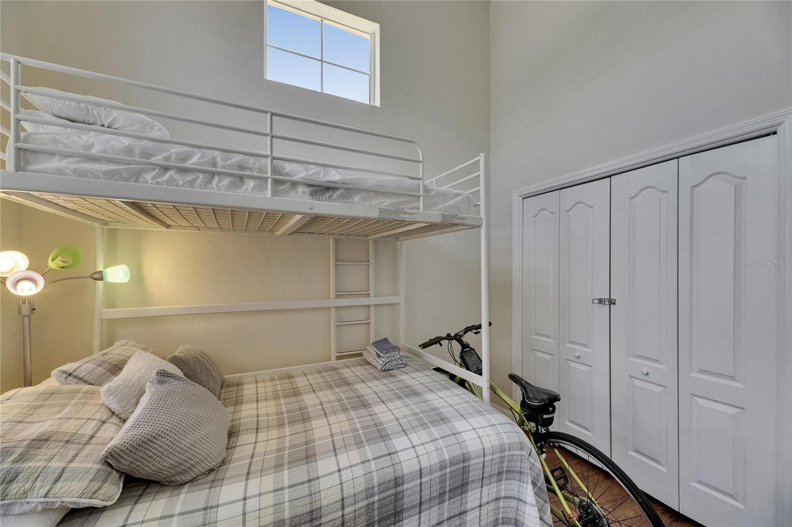 Image 36 of 73 For 2068 Sifield Greens Way 10