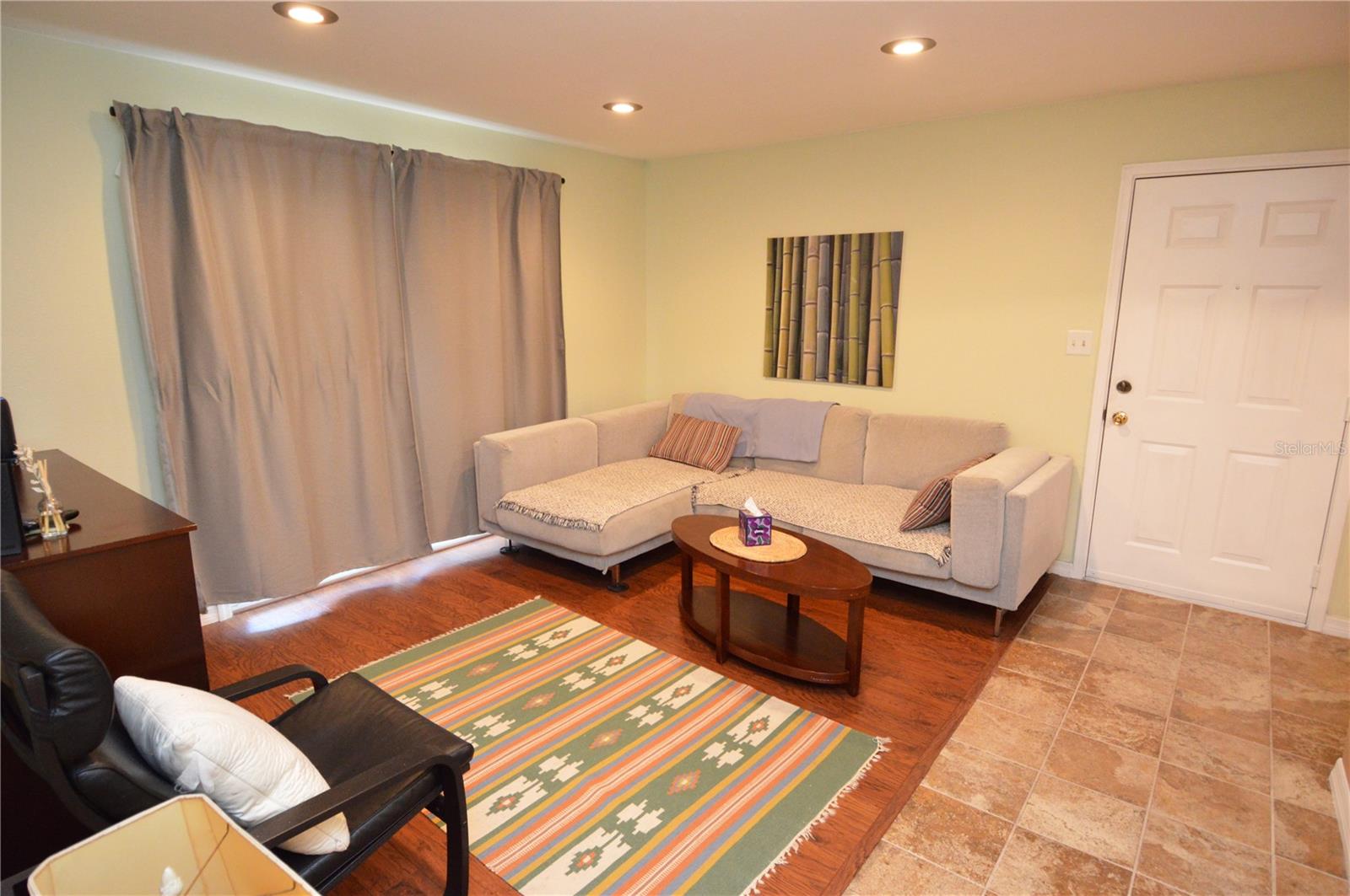 Image 16 of 78 For 1400 Gandy Boulevard N 1414(furni